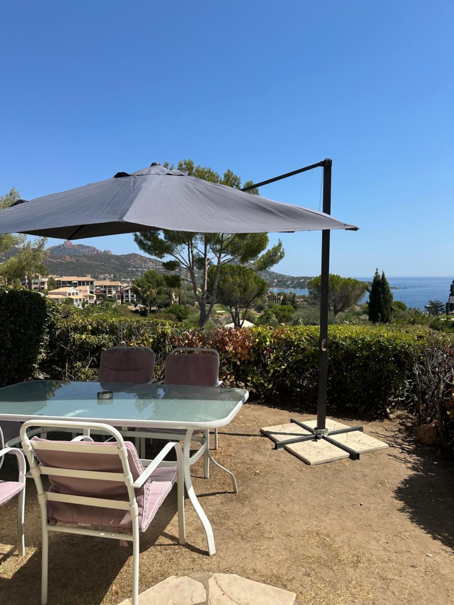 Cap Esterel Vue Mer Et Climatise Сен-Рафаэль Экстерьер фото